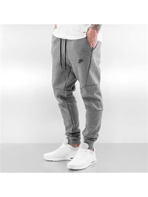 nike jogginghose herren grau breit|nike jogginghosen deutschland.